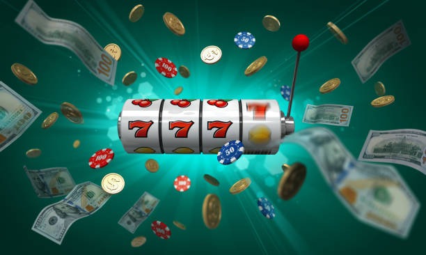 Loyalty tier progression chart showing five levels and corresponding rebate percentages on mahjong33 login